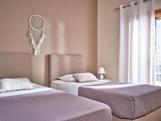 Lithakia Balcony Villa - Private Pool, Large Groups & Sea View, by ZanteWize - Lithakia - 4