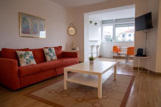 Spacious and Sunny Apartment - 10 min from the sea - Estoril - 0