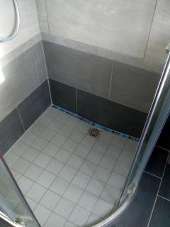 ALDO, not for parties, not a hotel, room with shared bathroom, no kitchen - 3