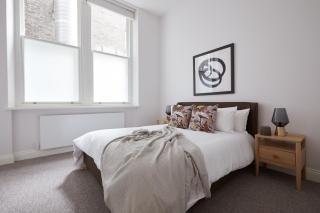 1VH Virginia House, 31 Bloomsbury Way by City Living London - London - 0