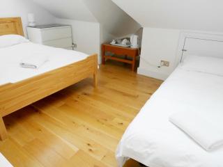 Kew Studios and Rooms - 7
