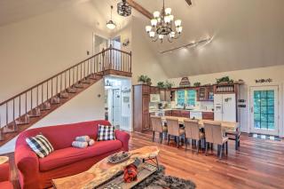 Tranquil Hendersonville Cabin with Mountain Views! - Hendersonville - 6
