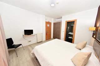 Hostal Falfes - Madrid - 8