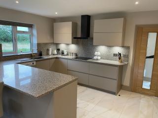Lux Cottage - 4