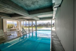 Bariloche costa del lago Ollagua, vista al lago panoramica, piscina, cochera - San Carlos de Bariloche - 6