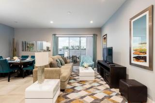 5 BR 6 BA Luxury Villa 5 min to Disneyworld Hot Tub & BBQ - Orlando - 4