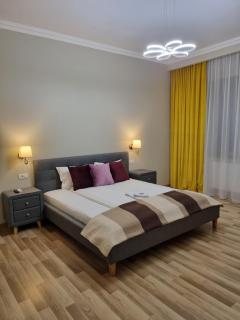 City Center Dream Apartment - 8