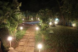 Wanderlust Resort - Rājur - 4