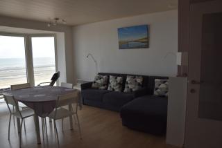 Valentino 0401 - 2 bedrooms 6p - stunning sea view - centrally located - 4