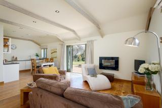 The Granary at Cornish Barn Holidays - 9