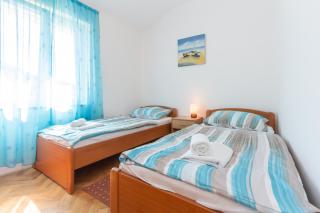 Apartments Ema & Mislav with Terrace - Baška - 7