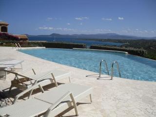 Residence Sherden, Appartamento Spiaggia Bianca - Golfo Aranci - 0