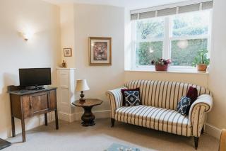 SUNNYSIDE APARTMENT - Spacious 2 Bedroom Ground Floor with Free Parking In Kendal, Cumbria - Kendal - 7