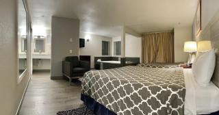 Americas Inn & Suite - Shoreline - 4
