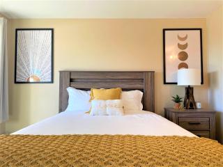 Luxe 4BR 2BTH l Pool & Grill l Central Location l Mountain View l Family Vacation l RV Site - Sierra Vista - 5