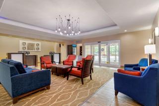 Comfort Inn & Suites Near Six Flags & Medical Center - San Antonio - 7