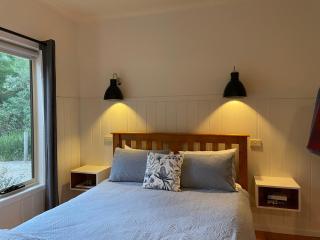 Tindoona Cottages - 1