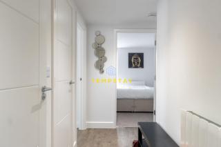 HIGH SPEC MODERN APARTMENT PRIME LOCATION! PARKING - Reading - 5