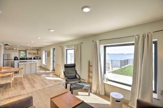 Chic and Cozy Cabin with Private Hot Tub and Beach! - Lake Norden - 5