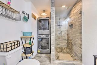 Hilltop Hideaway Branson Home with Trampoline! - Branson - 3