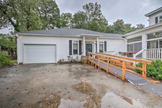 Charming Anderson Villa with Screened Porch! - 8