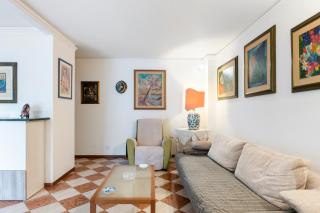 Via Etnea Cozy Apartment with Balcony - Catania - 3