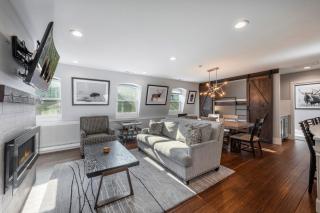 Luxury five bedroom condo, outdoor swimming pool, walk to hiking and biking trails - Park City - 5