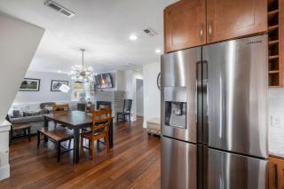 Ski-in/Ski-out, Stunning Top Floor Condo at Park City Base, Professionally Decorated Luxury 3BR - 4