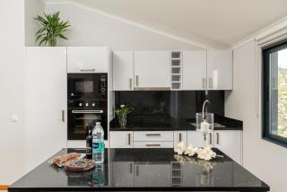 Casa Raimunda, Big apartment with amazing views - Arco da Calheta - 1