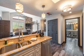 Westgate Park City Differentiated Modern Update Top Floor View Deluxe 1 Bedroom - 7