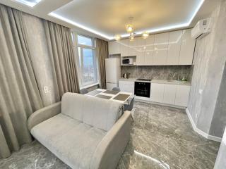 Сozy 704 Sunrise Apartments on the 22nd floor in the center - Odessa - 9