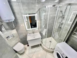 Сozy 704 Sunrise Apartments on the 22nd floor in the center - Odessa - 6