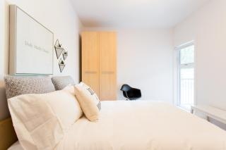 Exquisite Modern Condo in Little Italy by Den Stays - Montreal - 6