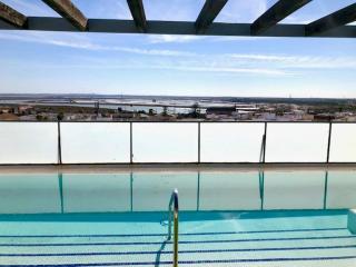 GATU Ático Parra, parking gratis, piscina común, terraza- Mayores de 25 años y familias - 3