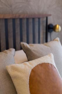 Romantic Studio in the Heart of Little Italy by Den Stays - Montreal - 8