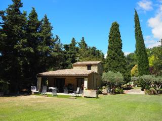Stone House near Châteauneuf-du-Pape Vineyards - 0