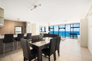 Peninsula Apartments managed by Gchs - Gold Coast - 6