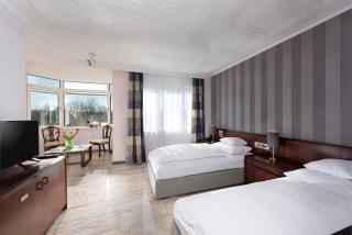 Hotel Harheimer Hof - Frankfurt am Main - 8