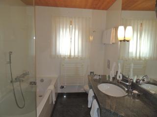 Hotel Engiadina - Scuol - 1