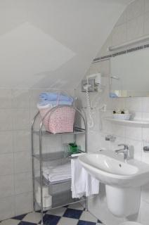 Inselhotel Faakersee - 9