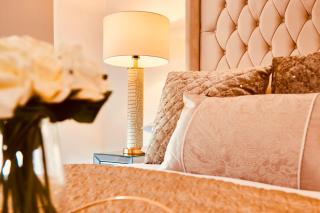 Deluxe City Centre Apt Balcony & View & Free Parking - 4