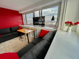 SAWA 3 Metro x2 fast WiFi 50'TV Netflx HBO AppleTV+ AmazonTV - 1