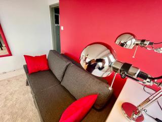 SAWA 3 Metro x2 fast WiFi 50'TV Netflx HBO AppleTV+ AmazonTV - 5