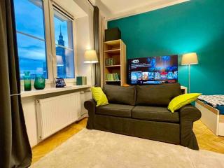Super SQUARE Metro x2 fast WiFi 55'TV Netflix HBO AppleTV+ AmazonTV - Warsaw - 9