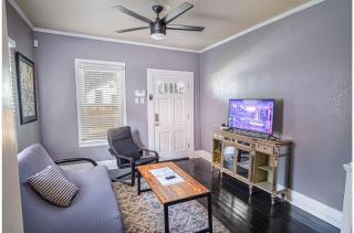 Brand New Listing! Cozy Historic House 5min*DT - San Antonio - 7