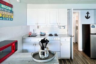 Breezy PCB Studio with Direct Beach Access! - 5