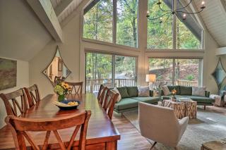 1 Mi to Town Chalet-Style Highlands Retreat - Highlands - 1