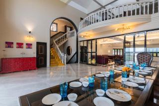 Villa Dazzle by StayVista - Unwind in a Mountain-City View Villa with a Terrace Pool - Karjat - 1