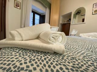 "The Gole of Alcantara Living in the Dream's Room" - Graniti - 6
