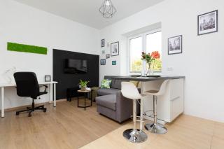 Metro Młynów Warsaw Wola Apartment Długosza by Noclegi Renters - Varsavia - 5